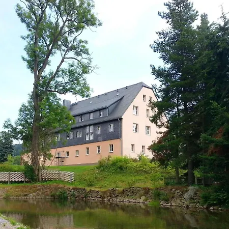 Flat Near The Ski Resort In Rauschenbach Neuhausen  Exterior photo